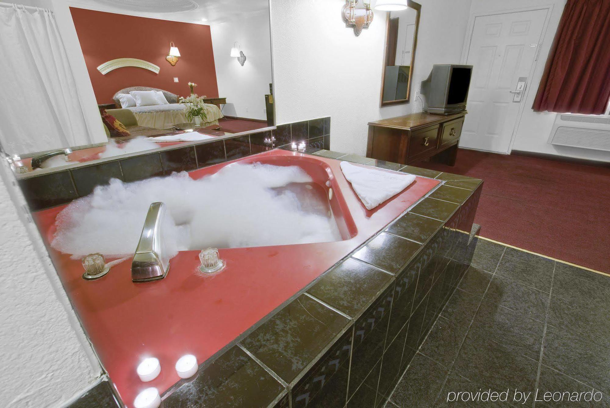 Americas Best Value Inn-Rialto Habitación foto